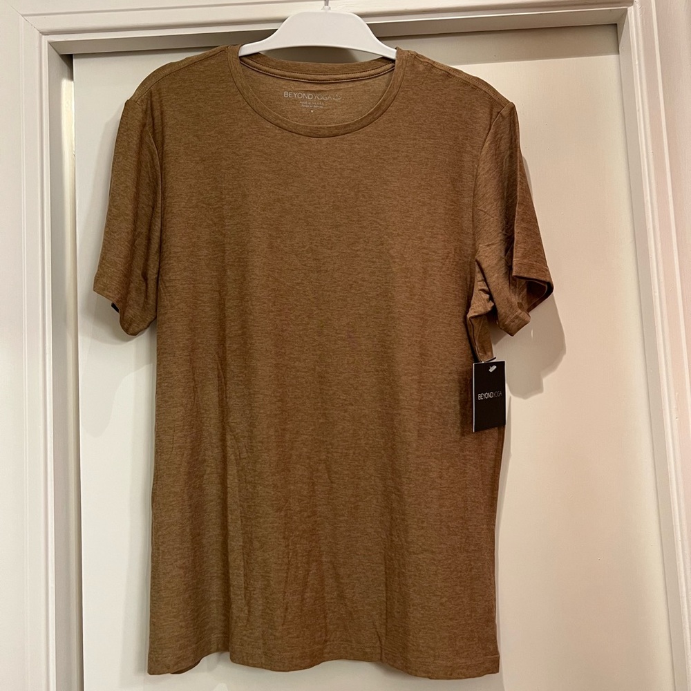 NWT - Beyond Yoga - Featherweight Always Beyond Men's Crew Tee, size M